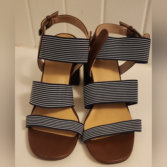 Market & Spruce Sassy Navy and White Striped Block Heel Size 7.5 - Picture 5 of 10
